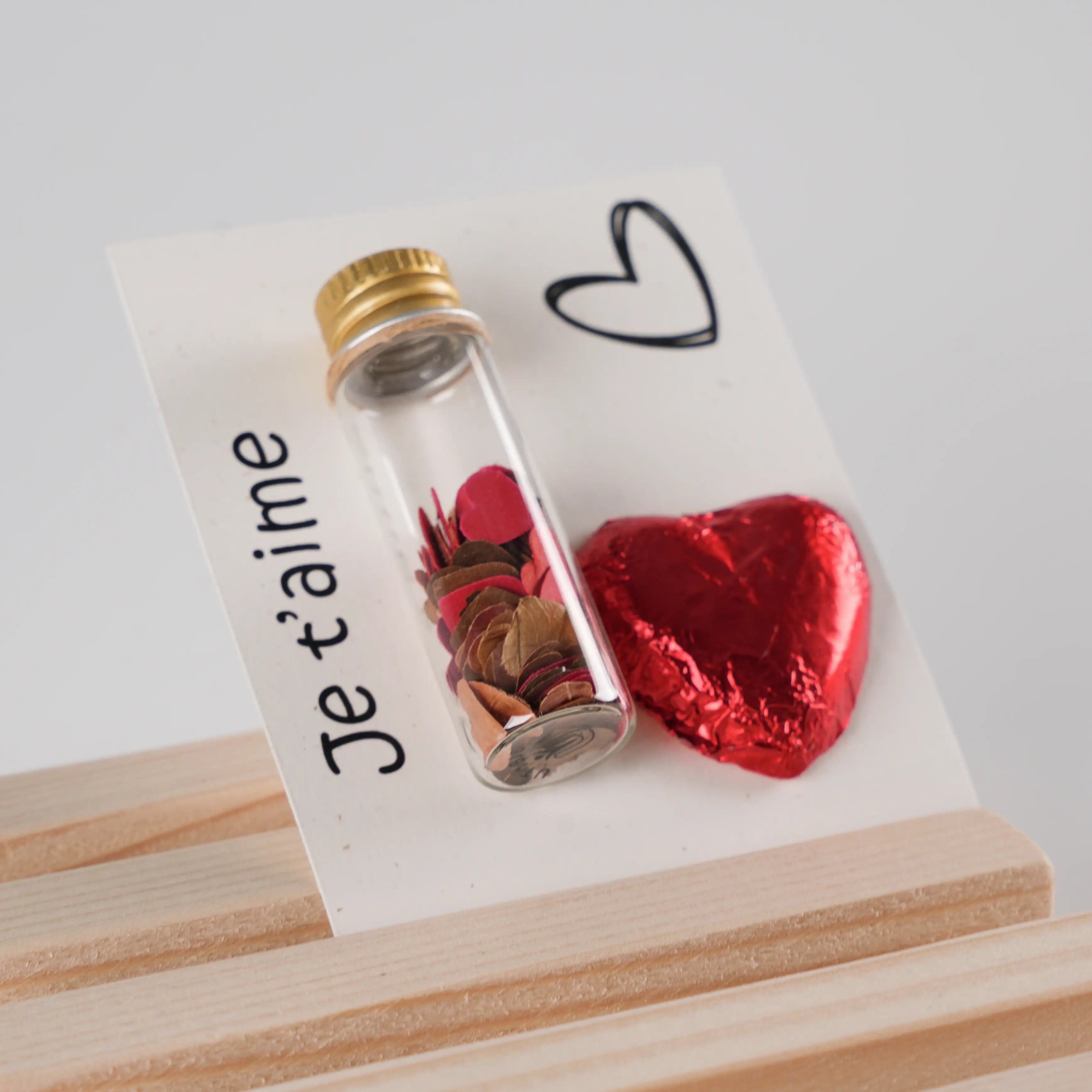 Cadeau Saint-Valentin - Cœur en Chocolat et Bouteille Message Je t’aime